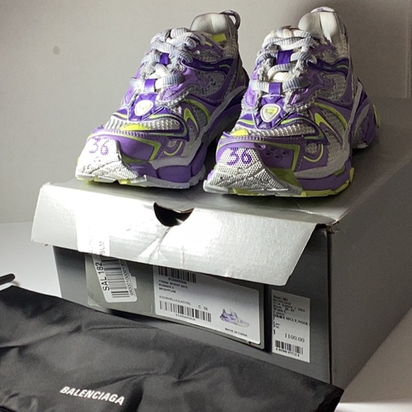 Balenciaga
Runner 2.0 sneakers - Picture 10 of 15